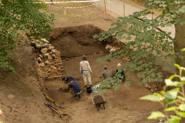 Badania archeologiczne przy zamku w Człuchowie zakończone