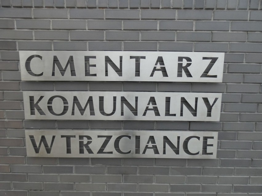 Cmentarz w Trzciance listopadową porą [ZDJĘCIA]