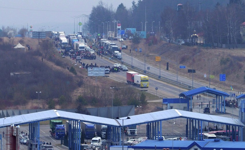 Ukraińcy, którzy pracują w powiecie pleszewskim jadą...