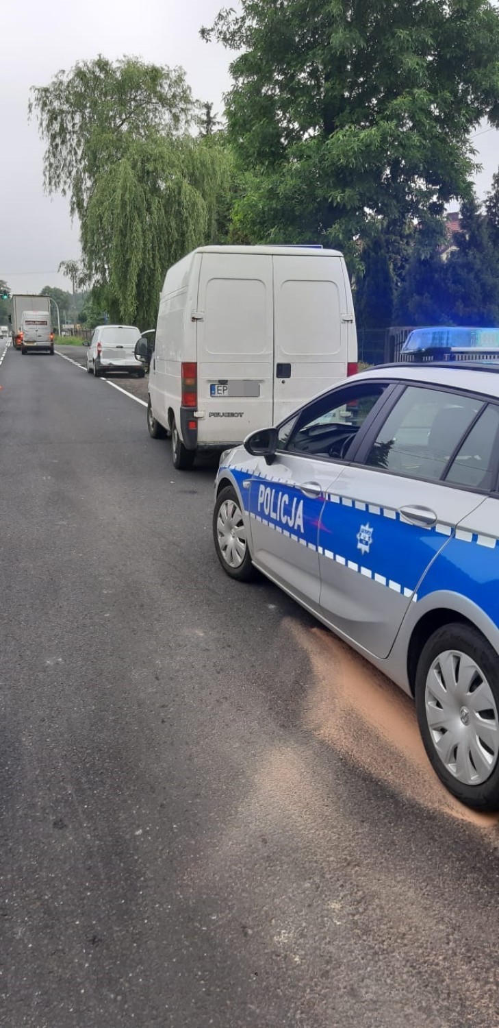 Dwa wypadki na DK 91 w okolicach Radomska i Kamieńska. Jeden z kierowców pijany