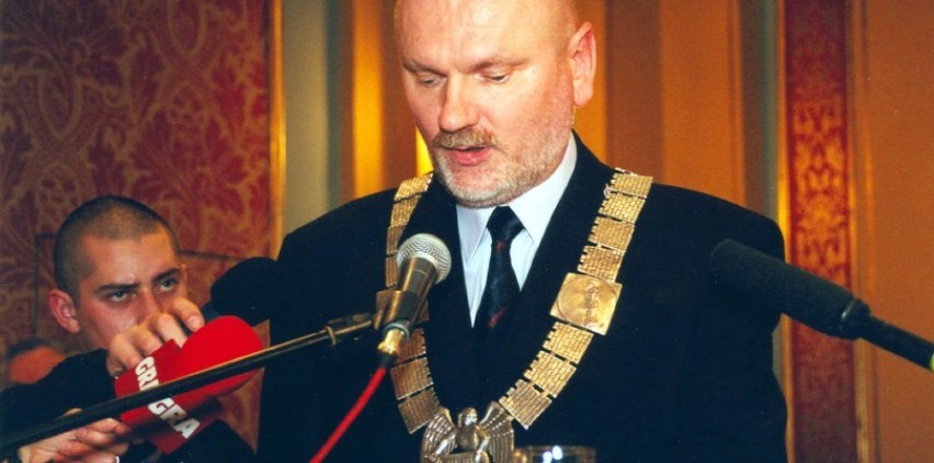 Prezydent Michał Zaleski podczas pierwszej kadencji w 2002...