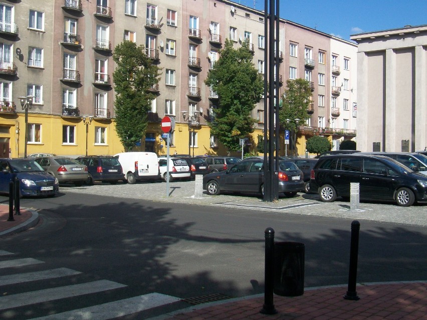 Przepełnione parkingi w centrum