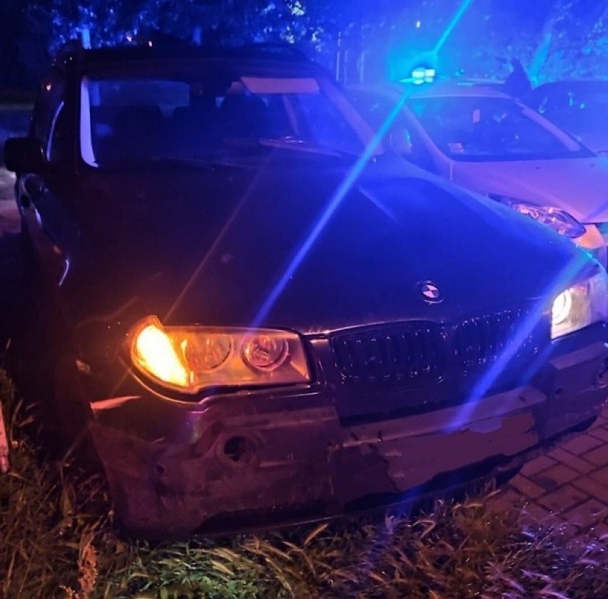 W Radomsku pijany kierowca uciekał przed policją kradzionym bmw. Policjanaci ruszyli w pościg
