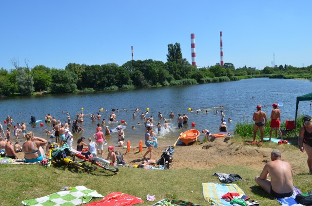 Jeziorko Czerniakowskie codziennie odwiadzają tłumy warszawiaków