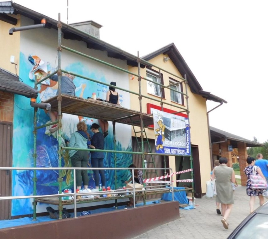 Plener artystyczny w gminie Krzywiń, Powstał mural w Cichowie