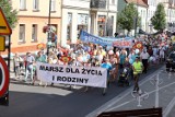 Marsz dla życia i rodziny w Lesznie 2023 przeszedł ulicami miasta ZDJĘCIA i FILM