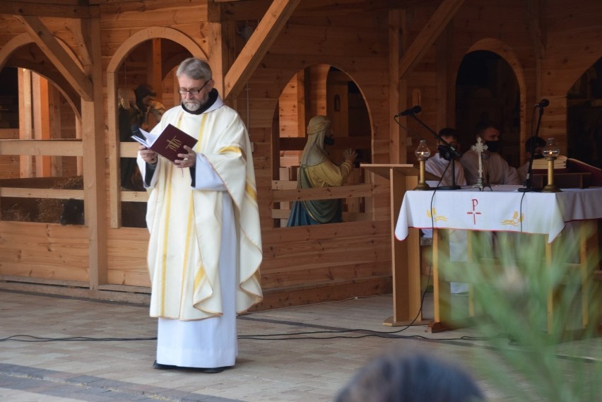 Żywa Szopka 2020 u franciszkanów w Tychach. Ojciec...