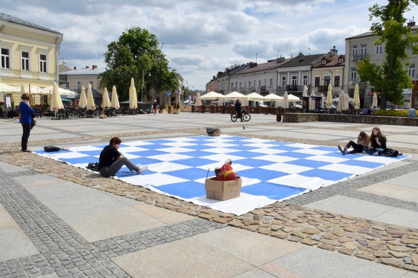 To był wyjątkowy turniej szachowy. Z okazji Dnia Dziecka i w...