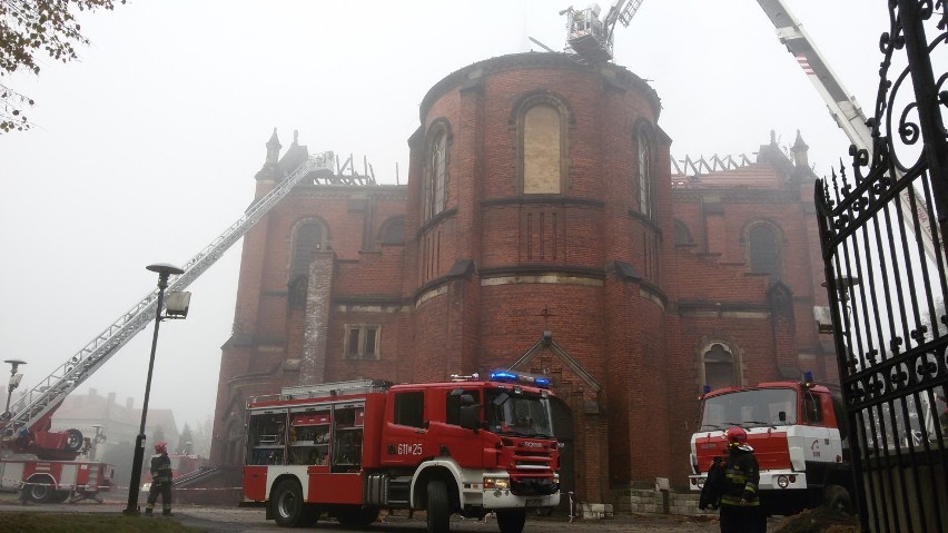 Katedra paliła się 29 października 2014 roku