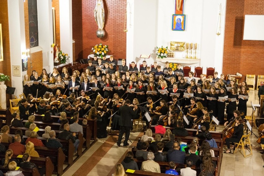 Koncert w kościele bł. Anieli Salawy