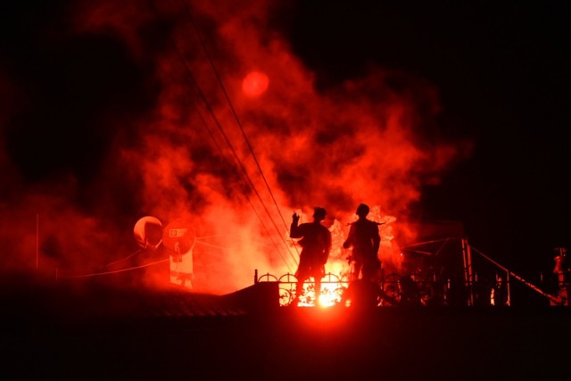 W sobotę (23.09.2017) punktualnie o godzinie 20 rozpoczął się przygotowany specjalnie dla Torunia podniebny spektakl „Plac Aniołów” w wykonaniu francuskiej grupy Gratte Ciel. 

Aktorzy zostli przymocowani do lin rozpiętych pomiędzy budynkiem Poczty Głównej, kościołem pw. Wniebowzięcia Najświętszej Maryi Panny, kościołem akademickim pw. Św. Ducha, Ratuszem Staromiejskim oraz Centrum Kultury Dwór Artusa. Pokaz zakończy iluminacja świetlna, charakteryzacja i kostiumy