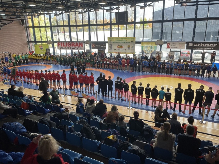 12 medali zapaśników ZKS Radomsko w turnieju w Katowicach [ZDJĘCIA]