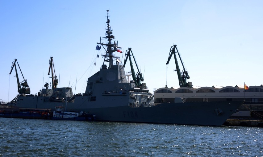 Fregaty NATO w Gdyni przy Nabrzeżu Francuskim. Można je zwiedzać!  [ZDJĘCIA]