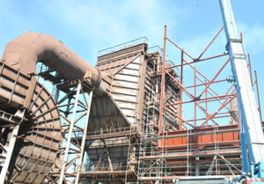 ArcelorMittal montuje w Dąbrowie trzy ogromne elektrofiltry, by chronić środowisko 
