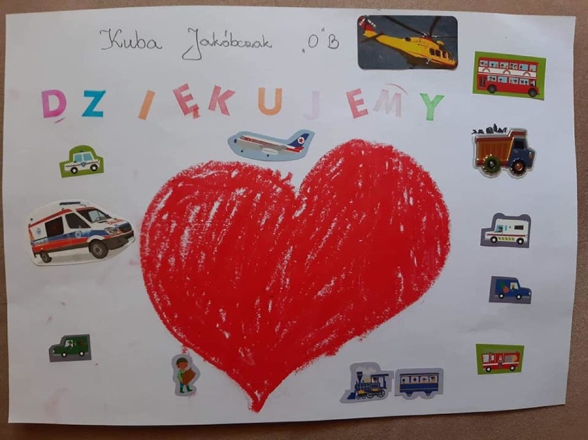 Przedszkolaki z Włocławka dziękują pracownikom służby zdrowia [zdjęcia]