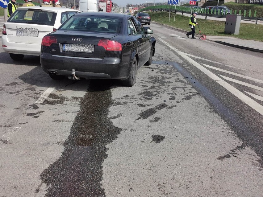 Wypadek w Kielcach. Ranna kobieta trafiła do szpitala