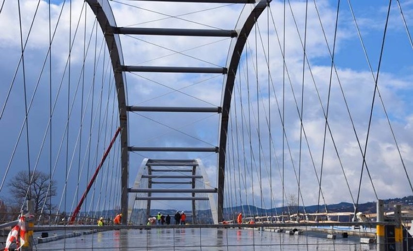 Czy nowy most powinien mieć za patrona Marszałka?
