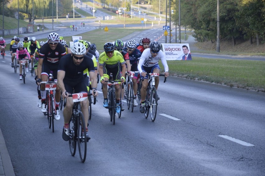 Najpierw 38 km na rowerze, potem osiem kilometrów biegiem. W...