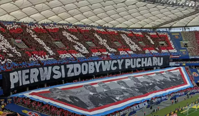 Oprawy kibiców na finale Pucharu Polski Pogoń Szczecin - Wisła Kraków na PGE Narodowym 2 maja 2024 roku