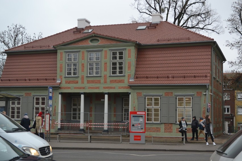 Pruszcz Gdański: Remontują zabytkowy budynek "Dom Wiedemanna". Pierwszy etap prac zakończony [ZDJĘCIA]