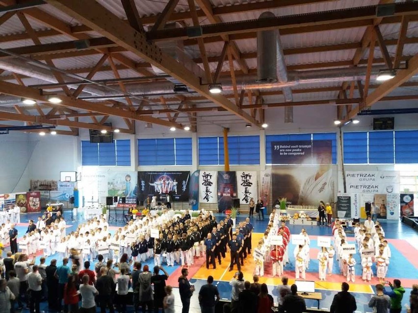 Udany start zawodników Uczniowskiego Klubu Karate Shinkyokushinkai „OBI” z Wałbrzycha
