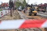 Ruszyła budowa ronda w Łasku! To jedno z trzech nowych rond na drogach wojewódzkich w Łódzkiem. Uwaga na utrudnienia ZDJĘCIA