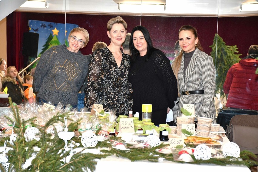 VIII Jarmark Bożonarodzeniowy "Smaku i Tradycji" w Liniewie. Wyjątkowa, świąteczna atmosfera