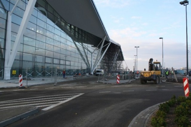 Lada dzień otwarcie nowego terminalu na gdańskim lotnisku. ...
