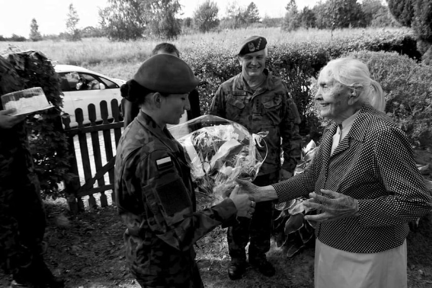 Gmina Darłowo. Zmarła podporucznik Kazimiera Preś, miała 99 lat 