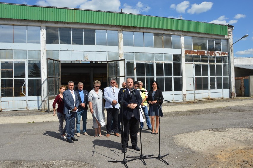 Rozpoczęła się budowa Centrum Kształcenia Praktycznego na terenie ZSP nr 3 w Tomaszowie Maz. [ZDJĘCIA, FILM]