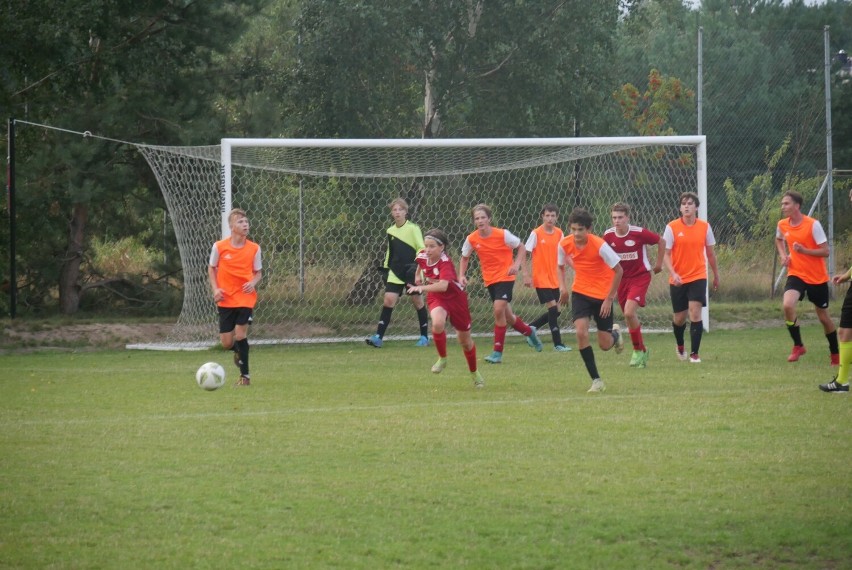 Klif Chłapowo - Wikęd GOSRiT Luzino 3:1.