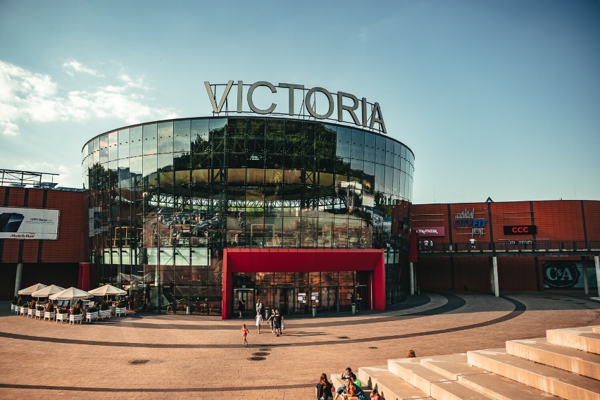 Galeria Victoria: Zmiany w największym centrum handlowym w Wałbrzychu - zapełnia się park handlowy - zdjęcia