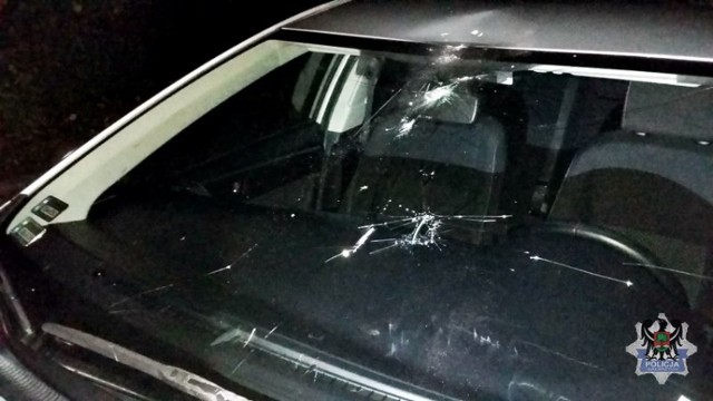 Zniszczenia samochodu dokonane przez 41-latka zostały oszacowane na około 18 tys. zł