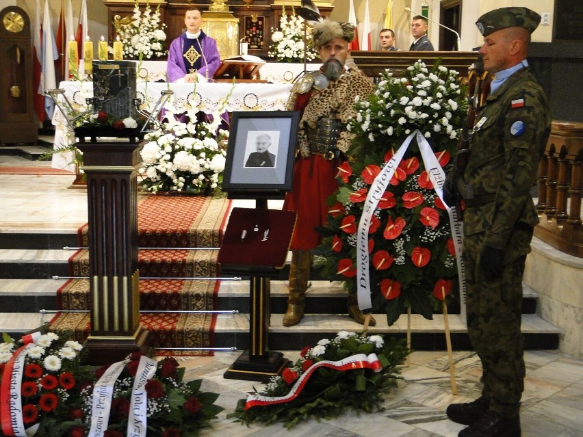 Pogrzeb majora Sergiusza Paplińskiego „Kawki”, w Radomiu. Był żołnierzem z oddziału „Harnasia”