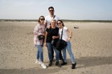 Wielka Sobota na Pustyni Błędowskiej. Mnóstwo turystów odwiedziło Różę Wiatrów. Zobacz zdjęcia 