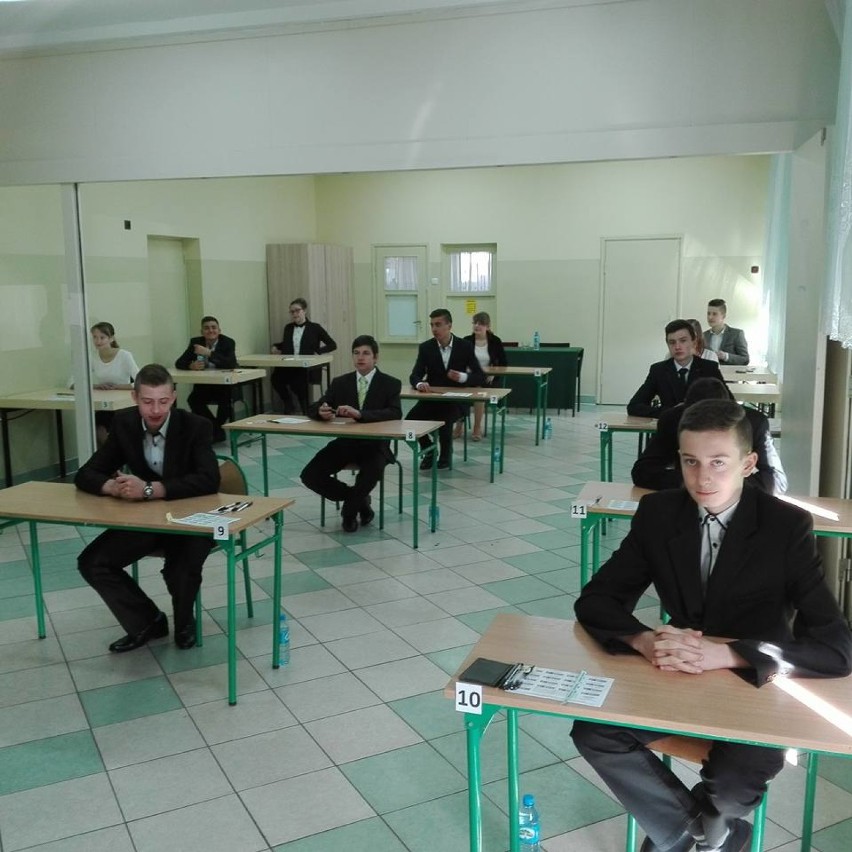 Egzamin gimnazjalny w ZS Białobłoty