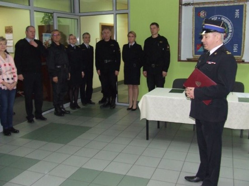 Do Państwowej Straży Pożarnej w Ostrowie Wielkopolskim dołączyło 5 nowych strażaków