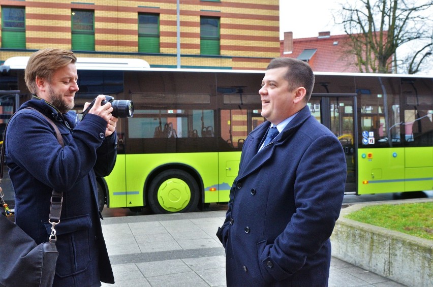 Kolejne 4 nowe autobusy pojawią się na ulicach miasta. Można...