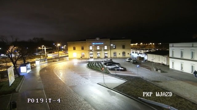 Tak wygląda PKP w Inowrocławiu na zdjęciach z kamery miejskiego monitoringu [wideo] | Inowrocław Miasto