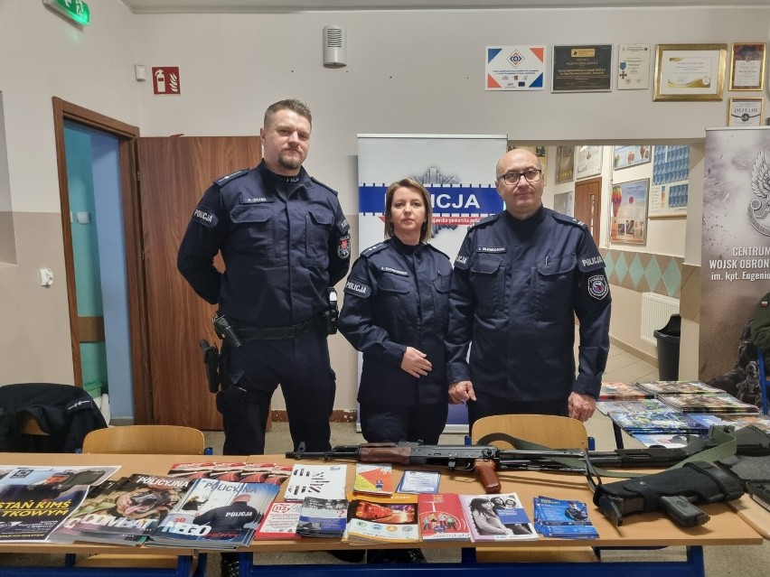 Policjanci z Golubia-Dobrzynia przygotowali materiały...