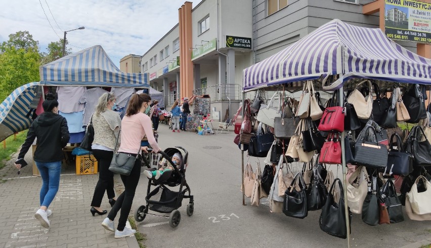 Od wtorku, 19 maja, na targowiskach miejskich w Piotrkowie,...