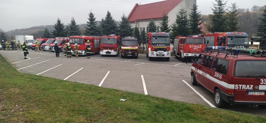Manewry zgromadziły ponad 70 strażaków z gminy Tyczyn i...