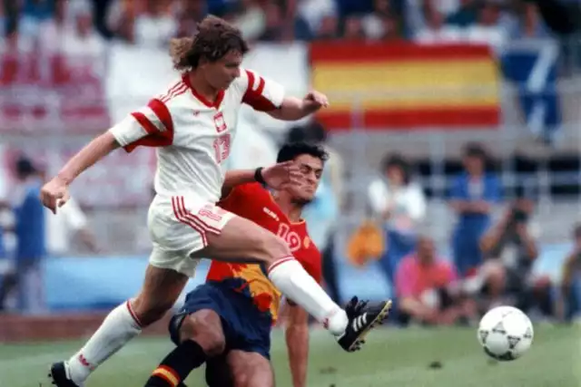 Podczas finału Igrzysk Olimpijskich w Barcelonie, Ryszard Staniek zdobył gola. Kadrze Janusza Wójcika nie udało się jednak pokonać Hiszpanii.