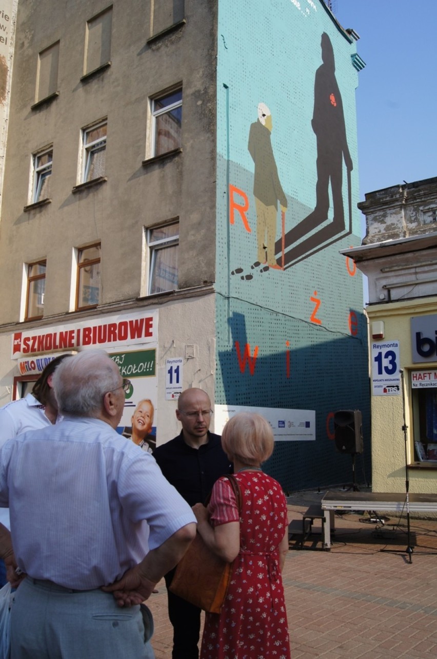 Różewicz Open Festiwal Radomsko 2015: Odsłonięcie muralu...