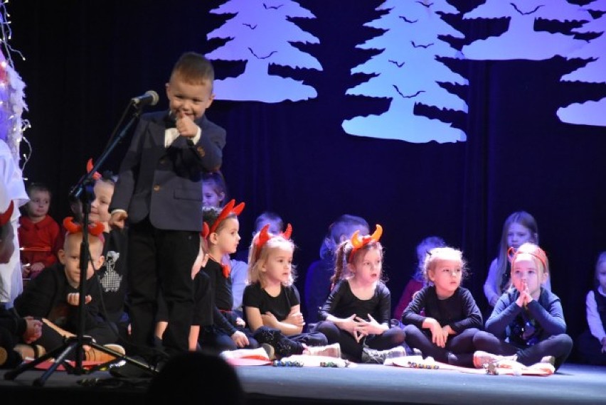 Dzieci z przedszkola BAJKA wystąpiły w Centrum Kultury: w rolach głównych Misie, Kotki oraz Pajacyki