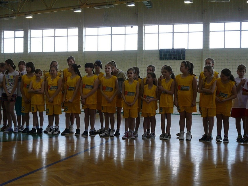 MKS Ósemka Skierniewice zorganizowała turniej koszykówki dla dziewcząt i chłopców