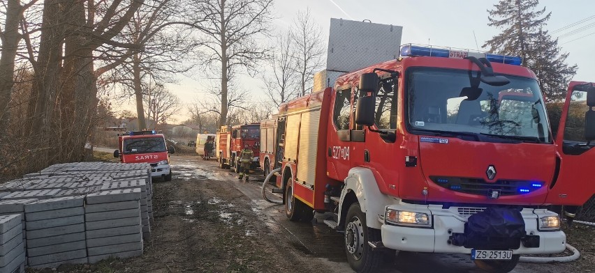 Pożar poddasza w Boryszewie. W chwili wybuchu pożaru w domu była jedna osoba