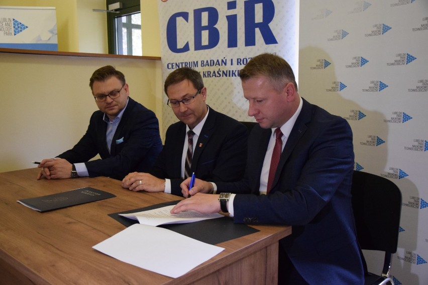 Pomoc w rozwoju biznesu, miejsce na siedzibę młodych firm, a także laboratoria międzyszkolne w CBiR w Kraśniku (ZDJECIA/WIDEO)