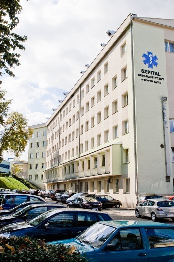 Szpital w Nowym Sączu. Pracownicze związki przeciw redukcjom wypłat