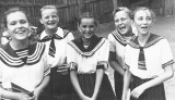 PSP 2 w Radomsku sprzed lat. Zobacz archiwalne fotografie ze szkolnych kronik "dwójki". ZDJĘCIA